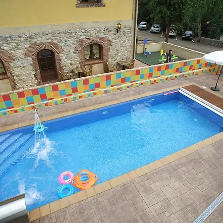 Conjunto Hotelero La Pasera 2*