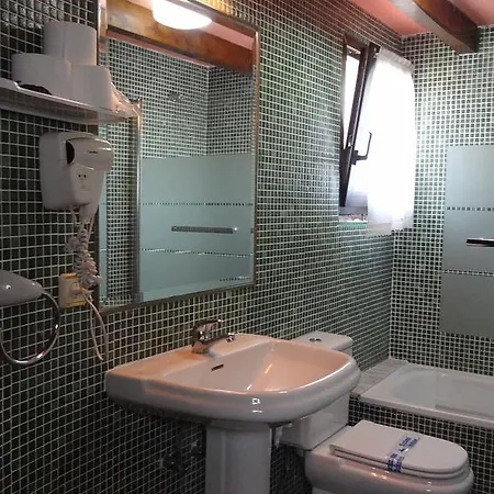 Conjunto Hotelero La Pasera 2* Soto De Cangas