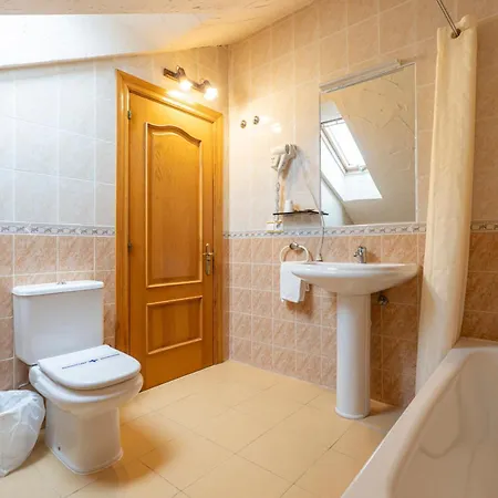 Conjunto Hotelero La Pasera 2*