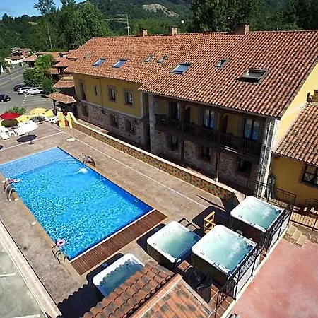 Conjunto Hotelero La Pasera Soto De Cangas